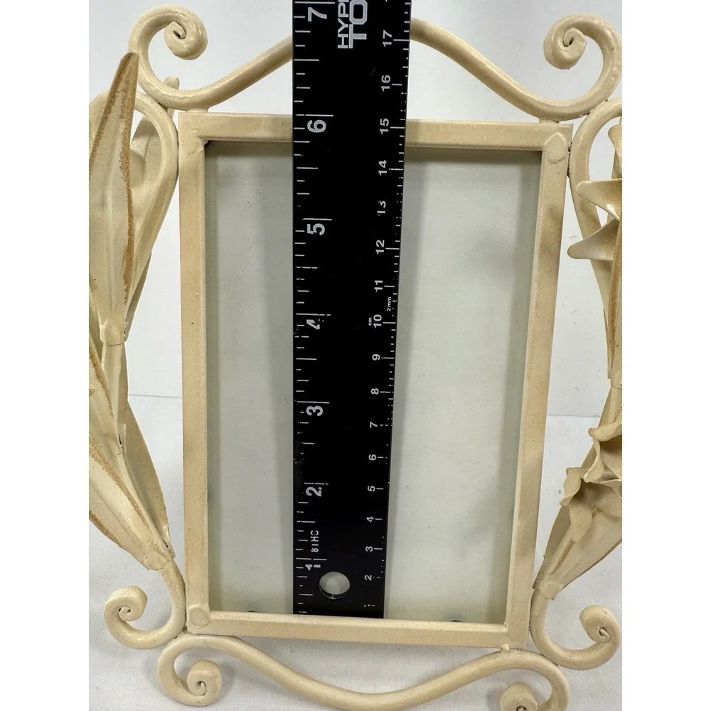 Vintage‎ Metal Floral Picture Frame 3D Sculptural Holds 4x6 Photo Tabletop EUC